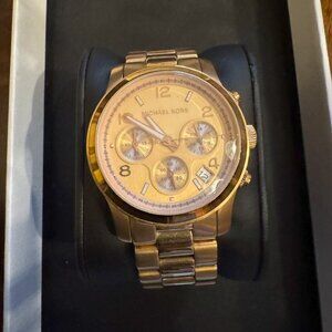Michael  Kors Runway Chronograph Women's Rose Gold Stainless Steel Watch